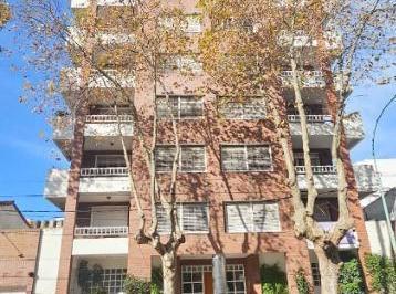 Imagen1 · Semipiso 4 Amb Calle C/balcon y Coch Z/ Chauvin