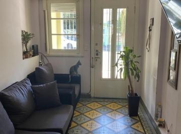 Casa · 77m² · 3 Ambientes · 1 Cochera · Chalet 3 Amb. con Garage y Parque