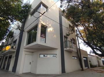 Casa · 90m² · 4 Ambientes · 2 Cocheras · Venta Triplex Estrenar 2 Dorm. C/cochera - 49 Esq. 29 - La Plata
