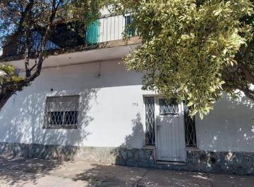 Casa · 120m² · 5 Ambientes · Chalet en Muñiz Calle San Jose 1500 a 3 Cuadras Plaza
