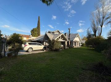 Casa · 300m² · 7 Ambientes · 4 Cocheras · Chalet 6 Amb Mas Depto con Quincho y Pileta Bella Vista Piñero 560!