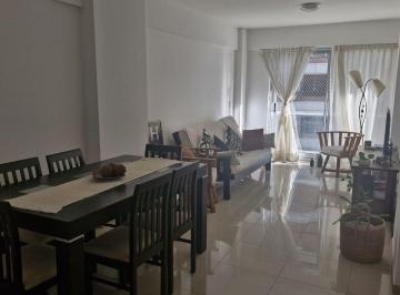 Departamento de 3 ambientes, Belgrano · Semipiso 3 Ambientes 1 Suite Frente Balcon Cochera Piscina Quincho