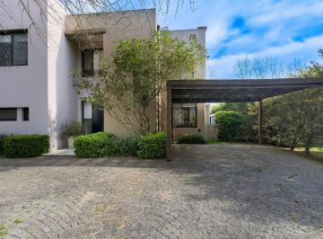 Casa de 4 ambientes, Malvinas Argentinas · Venta Casa Country San Carlos - Sector San Eduardo - 215 m² Tour Virtual y Video