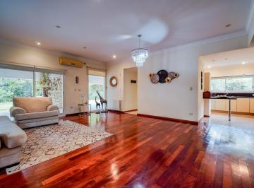 Casa · 149m² · 3 Ambientes · 1 Cochera · Venta/permuta - Casa - El Cielo, Roldan
