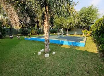 Casa · 100m² · 4 Ambientes · Casa de Dos Dorm. - Pileta - Villa Amelia