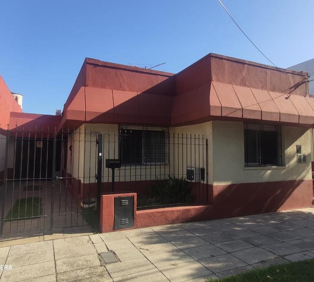Casa Americana 3 Dorm y Fondito - Posible Lote Para Edificio, Gba Oeste