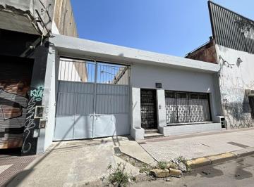BAT-BAT-3363_2 · Local. | Av Rivadavia Al 15100