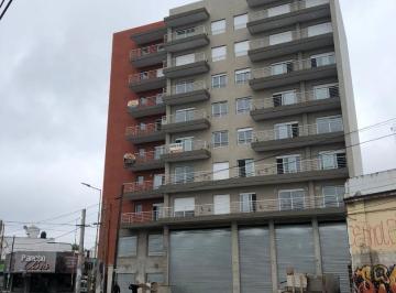 RAL-RAL-180_2 · Local 250 m² Sobre Avda Rivadavia - Moron