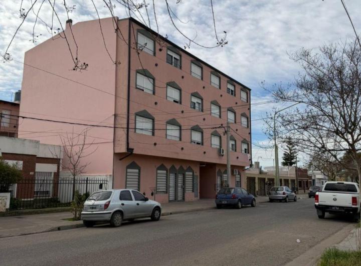 Departamento · 70m² · 4 Ambientes · 1 Cochera