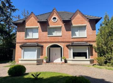 Casa · 280m² · 5 Ambientes · Casa - Los Cardales