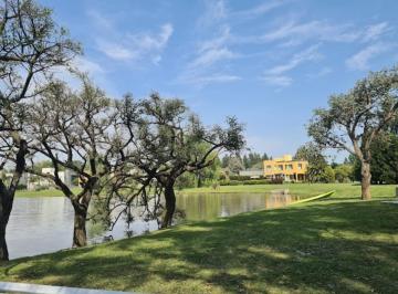 Terreno · 1400m² · Lote en Venta en El Lauquen Canning