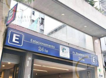 Garage · 1m² · Venta Lote de 7 Cocheras en Estacionamiento Grand View en Once. Renta Asegurada!