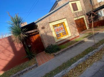 Casa de 6 ambientes, Córdoba · Casa 3 Dorm, 2 Baños, Patio C/ Asador - a m del Orfeo