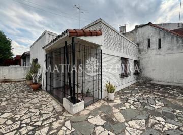 Casa · 233m² · 4 Ambientes · 2 Cocheras · Oportunidad Casa y Departamento 2 Amb en Ituzaingó