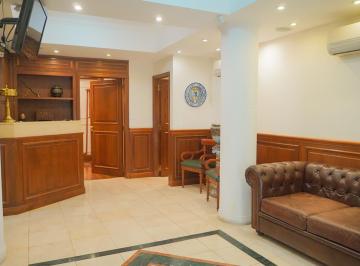 Oficina comercial · 100m² · 4 Ambientes · Oficina Frente Al Monumento