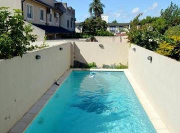 Casa · 127m² · 5 Ambientes · 2 Cocheras · Duplex con Pileta Climatizada · 128 m² · 4 Ambientes · 1 Cochera