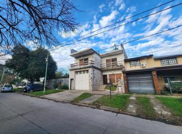 Casa · 320m² · 6 Ambientes · 4 Cocheras · Casa en San Antonio de Padua