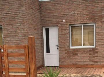 Quinta vacacional · 80m² · 3 Ambientes · Cabaña a Estrenar en Cayasta