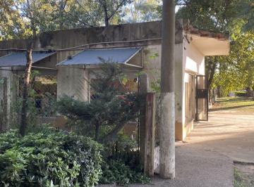 Local comercial · 130m² · 2 Ambientes · 1 Cochera · Venta Negocio Floreria (Fondo de Comercio Funcionando) Incluye Inmueble. San Lorenzo