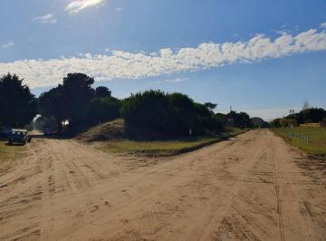 Terreno , Nueva Atlantis · Lote Comercial/residencial a m de Av Principal a 350 m de La Playa