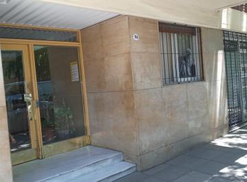 Local comercial · 42m² · 2 Ambientes · Local a La Calle con Vivienda a La Venta en Almagro