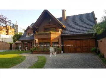 Casa · 350m² · 6 Ambientes · 10 Cocheras · Casa en Venta en Ciudad Jardin