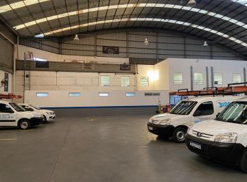 Depósito · 1750m² · 4 Ambientes · 1 Cochera · Alquiler 1750 m Depósito en Piñeyro