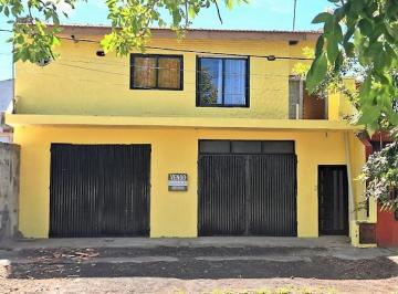 Bodega-Galpón · 300m² · 3 Ambientes · Galpon Mas Casa en Planta Alta