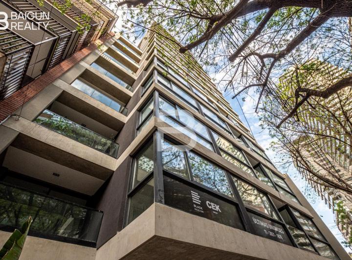 Desarrollo vertical · Black Arcos 1539