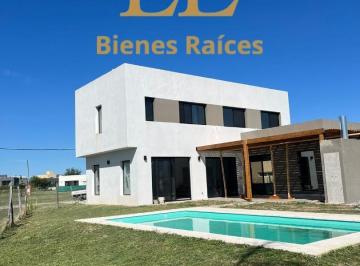 Casa · 240m² · 5 Ambientes · 4 Cocheras · Venta Casa Manuel Belgrano