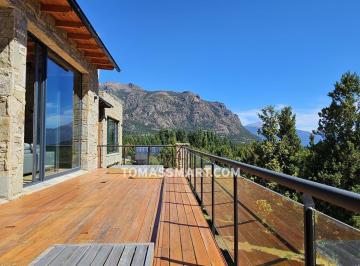 Casa · 750m² · 10 Ambientes · 1 Cochera · Casa - Arelauquen Golf