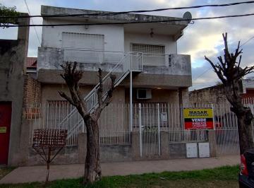 Casa · 1m² · 5 Ambientes · 2 Cocheras · Dos Casas Tres Ambientes Planta Baja y P. Alta