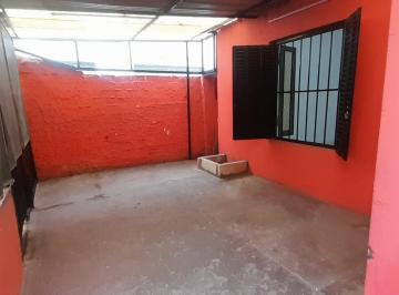 PH · 49m² · 3 Ambientes · 1 Cochera · PH en Venta de 3 Ambientes con Patio y Garage