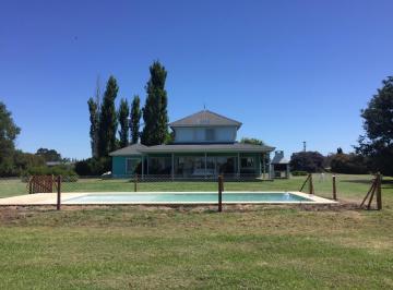 Campo · 300m² · 6 Ambientes · Chacra de 6 Ambientes en Alquiler Anual/temporario en El Aduar, Zarate.