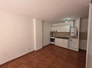 Departamento · 32m² · 3 Ambientes · Jujuy 2720