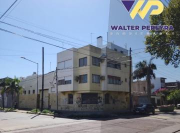 Bodega-Galpón · 265m² · 6 Ambientes · Galpon + 2 Departamentos (En Block) - Jose Marmol 187 - Lanus