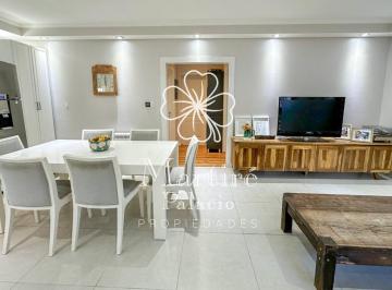 Casa · 66m² · 3 Ambientes · 2 Cocheras · Casa 3 Ambientes Venta Villa de Mayo Barrio Barilari Nemesio Trejo 2000