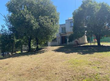 Casa · 180m² · 5 Ambientes · 1 Cochera · Casa - Mendiolaza