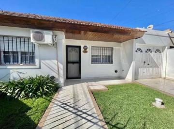 Casa de 4 ambientes, Ituzaingó · Hermos Chalet PH en Venta en Ituzaingó Norte