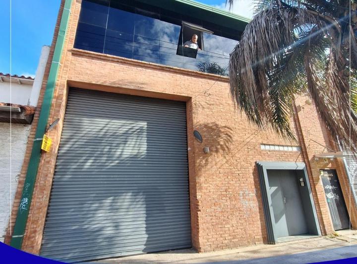 Bodega-Galpón · 780m²