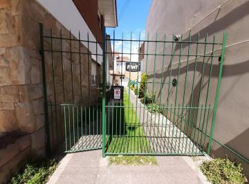 PH · 105m² · 2 Dormitorios · 1 Cochera · Venta PH 3 Amb Parque Luro