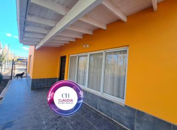 Casa de 3 ambientes, Vista Alegre · Venta! de Casa con Lote Esquina de 2 Dormit Bº La Quinta - Vista Alegre Norte