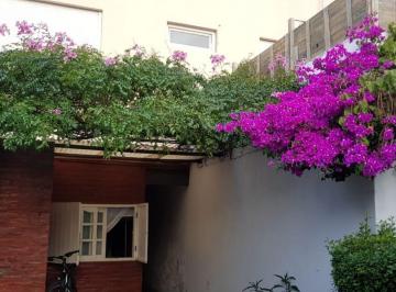 PH · 400m² · 5 Ambientes · 2 Cocheras · Casa PH Parque Luro Ideal Para 2 Familias