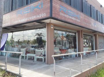 Local comercial · 102m² · 1 Ambiente · 2 Cocheras · Local en Venta! 102 m² C/ 2 Cocheras. Tigre.