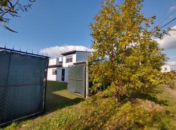 Casa · 70m² · 3 Ambientes · 7 Cocheras · Casa 3 Amb C/jardin + Parrilla + Pileta + Cochera Usd 70.000.