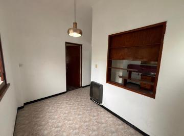 PH · 35m² · 2 Ambientes · Alquilo PH de 2 Ambientes con Patio en Sarandi