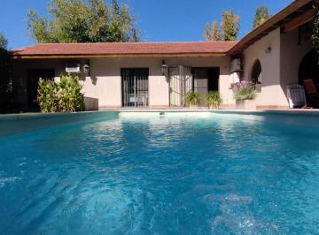 Casa de 12 ambientes, Chacras de Coria · Casa en Venta – Chacras de Coria – Tu Casa Soñada!
