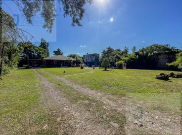 Casa · 73m² · 3 Ambientes · 2 Cocheras · Casa en Venta Villa Fabiana Norte