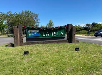 Casa · 500m² · 8 Ambientes · Casa en Venta Ubicado en La Isla, Nordelta, Tigre