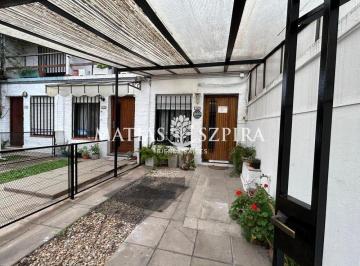 Casa · 90m² · 3 Ambientes · 1 Cochera · PH 3 Ambientes Castelar Sur